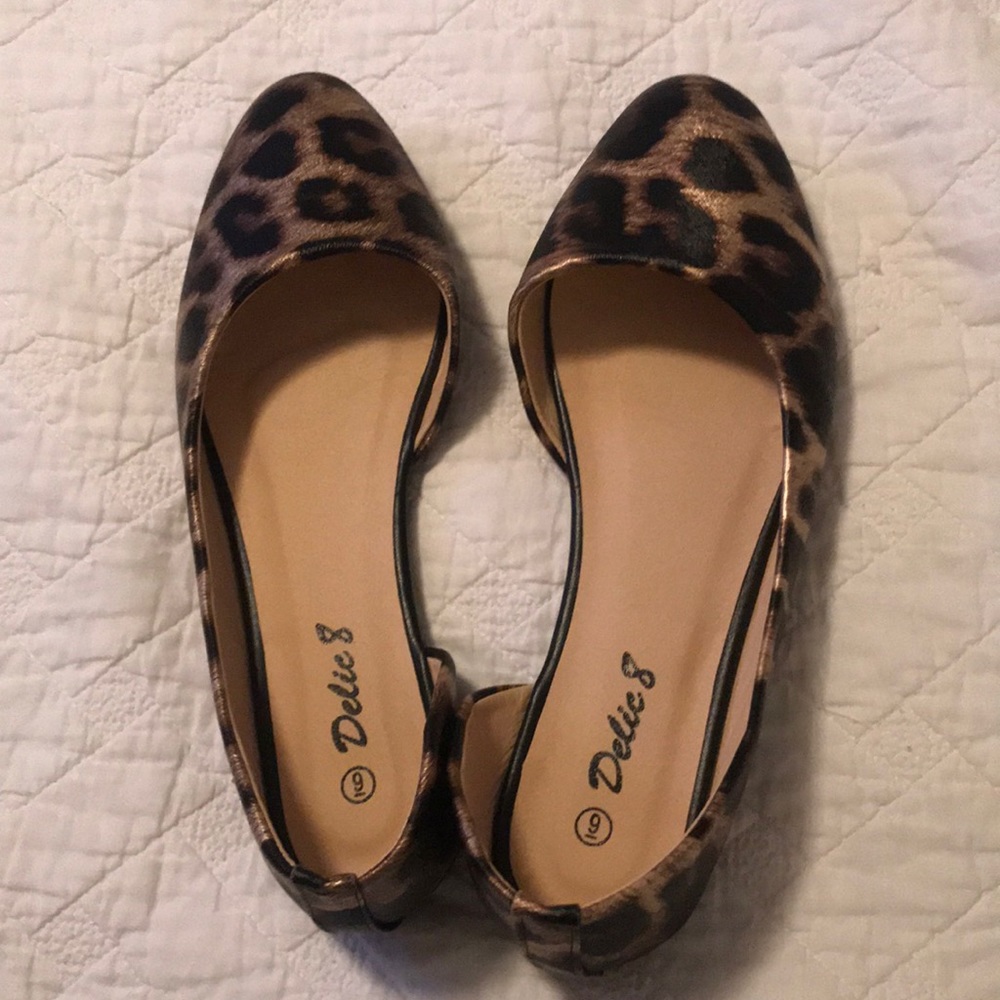 Leopard print flats